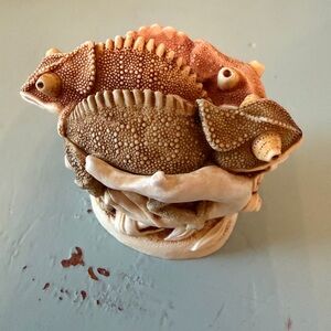 Harmony Kingdom “Changing of the Guard” trinket figurine box